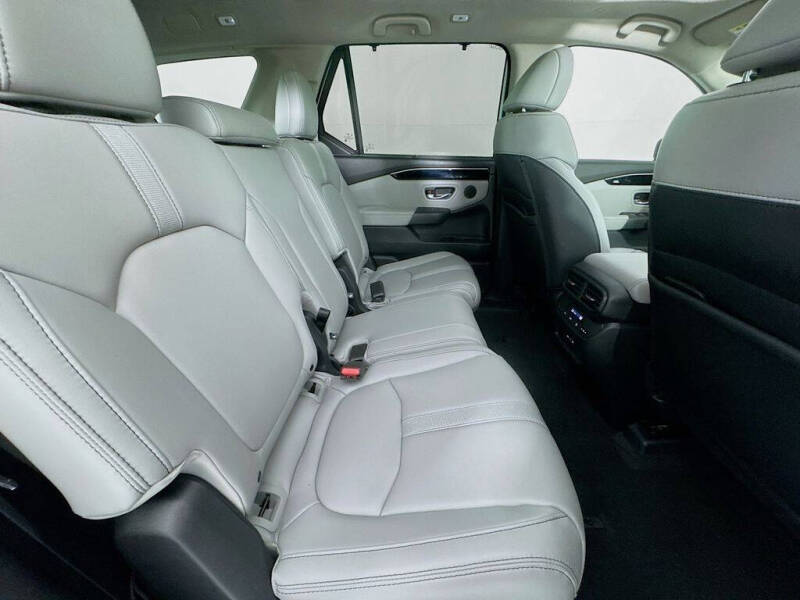 2025 Honda Pilot Touring