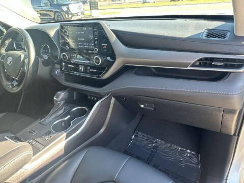 2021 Toyota Highlander Hybrid XLE