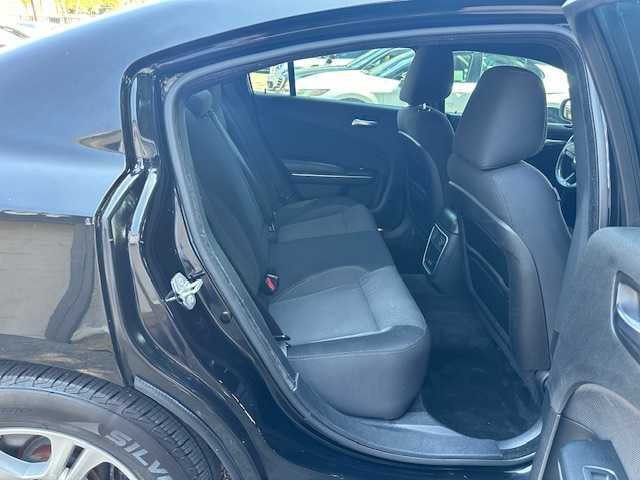 2015 Dodge Charger SE