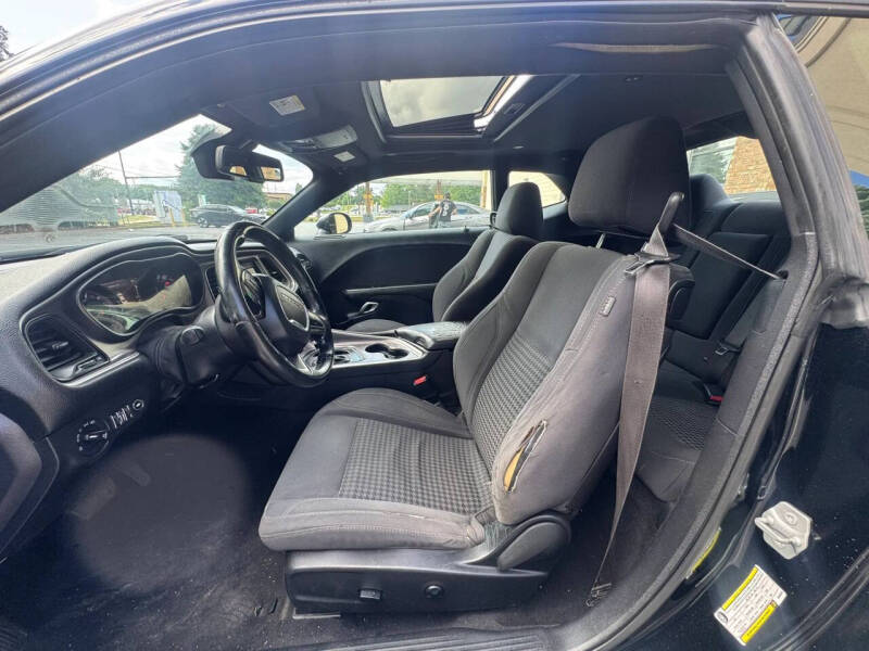2019 Dodge Challenger SXT