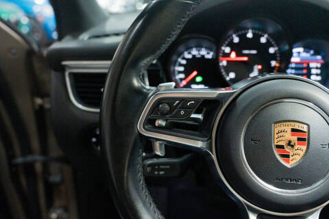 2017 Porsche Macan