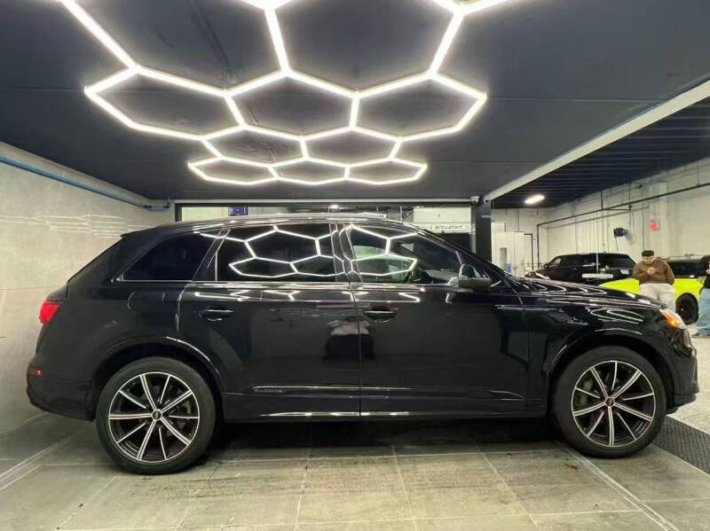 2022 Audi Q7 quattro Premium Plus 55 TFSI