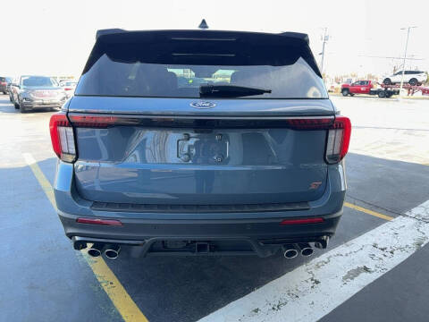 2025 Ford Explorer ST