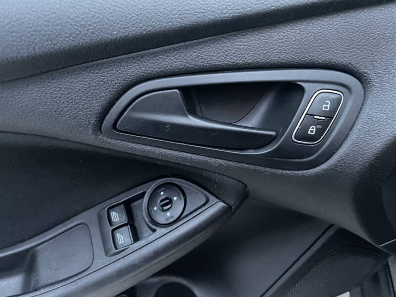 2018 Ford Focus S