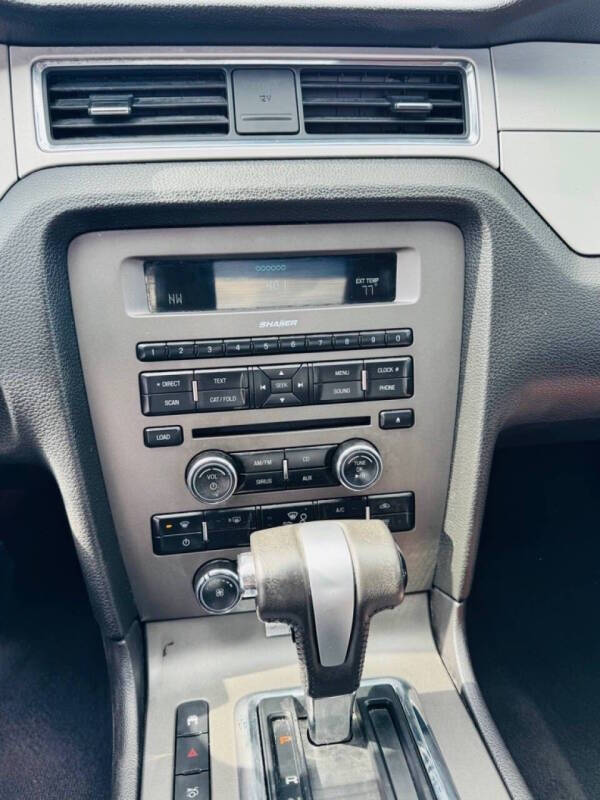 2010 Ford Mustang V6