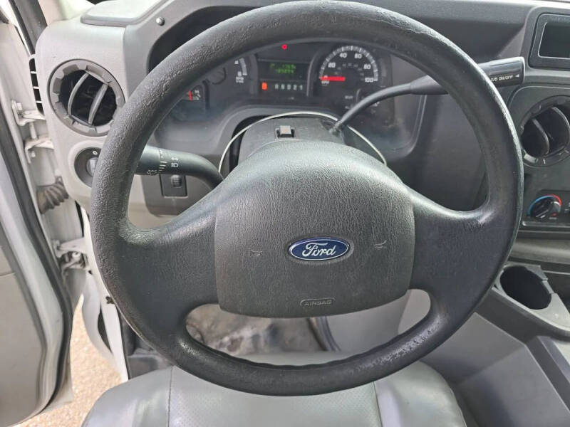 2014 Ford E-Series E-350 SD
