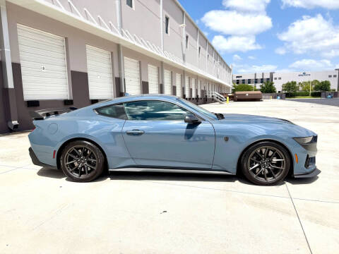 2024 Ford Mustang Dark Horse