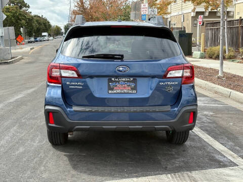 2019 Subaru Outback 2.5i