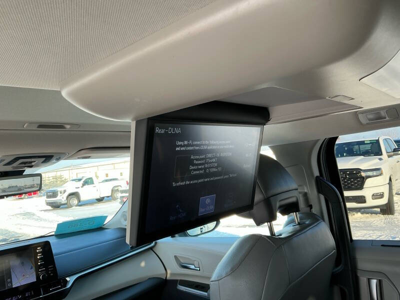 2021 Toyota Sienna Limited 7-Passenger
