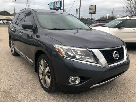 2014 Nissan Pathfinder for sale at Marvin Motors in Kissimmee FL