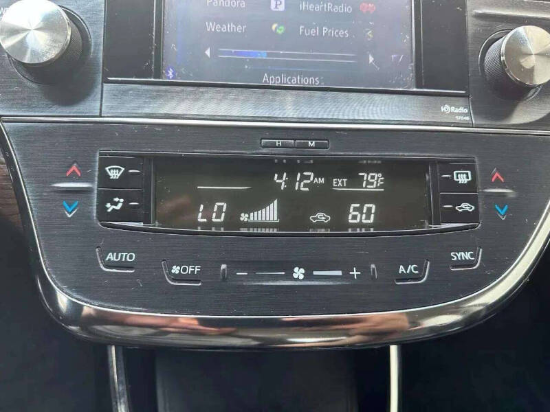 2013 Toyota Avalon XLE