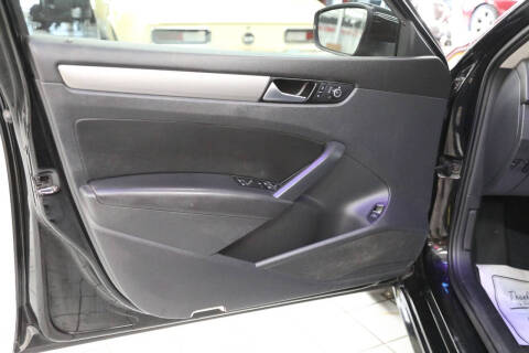 2014 Volkswagen Passat 1.8T SE PZEV