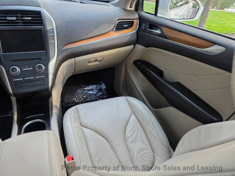 2017 Lincoln MKC Select