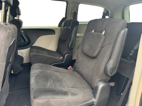 2012 Chrysler Town and Country Touring