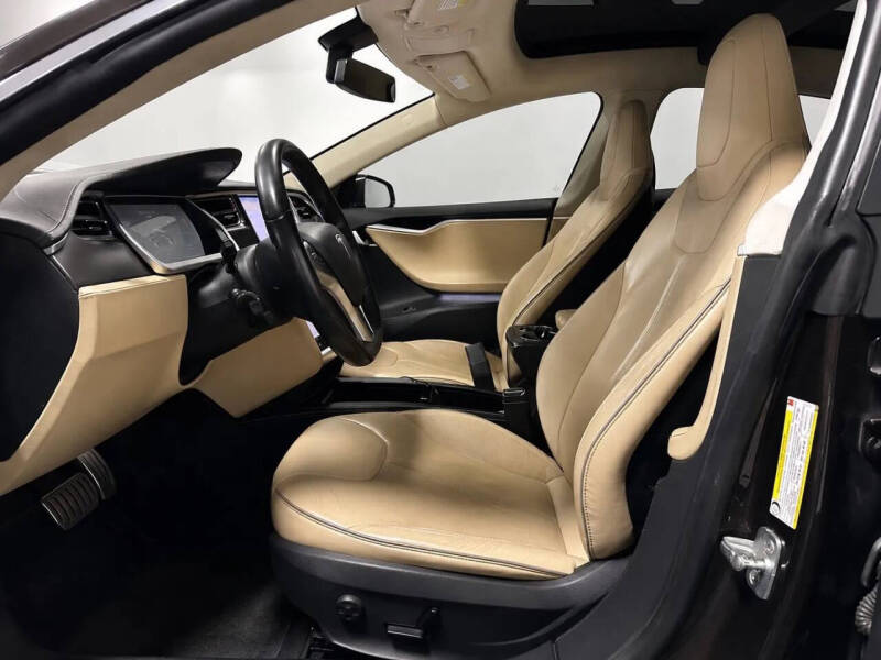 2012 Tesla Model S