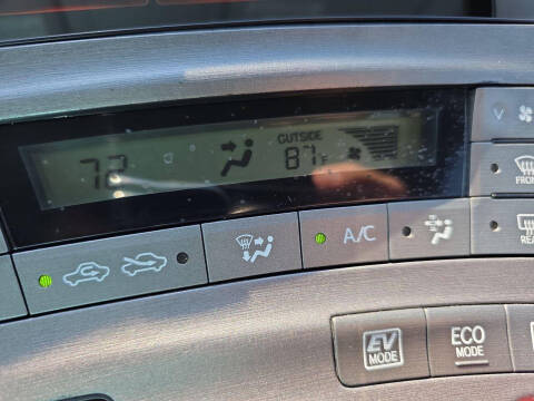 2014 Toyota Prius Two