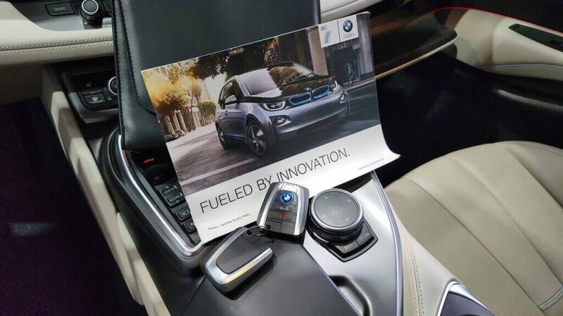 2014 BMW i8