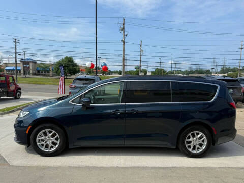 2022 Chrysler Pacifica Touring L