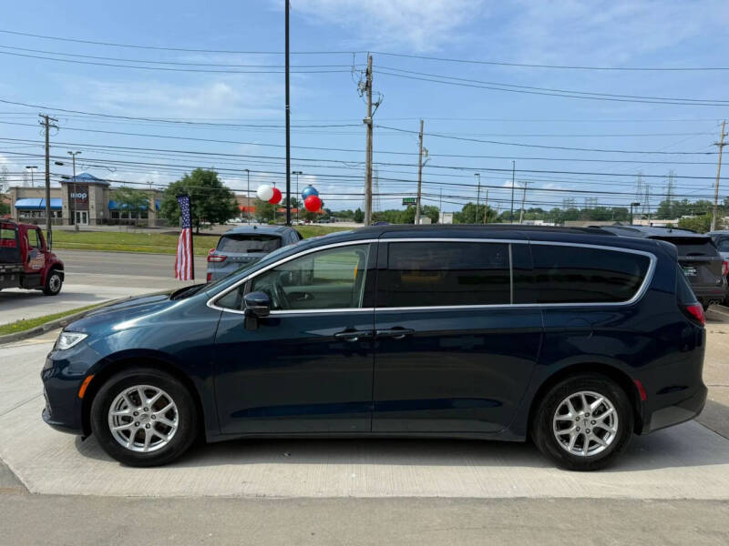 2022 Chrysler Pacifica Touring L