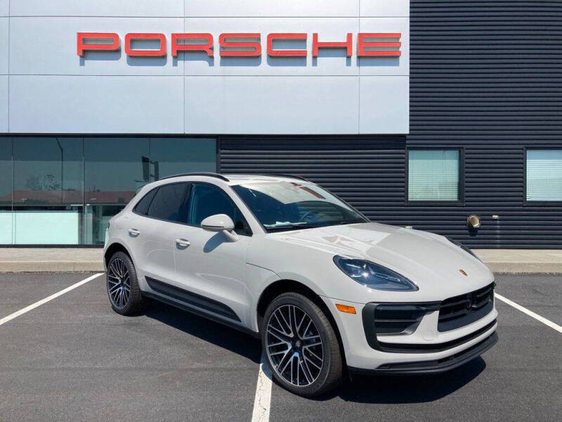 2025 Porsche Macan
