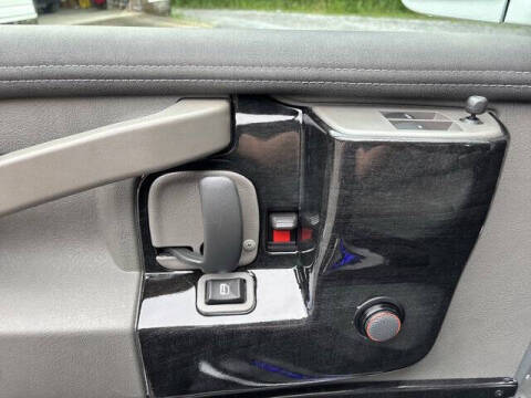 2025 Chevrolet Express 2500