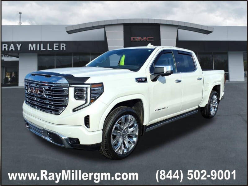 2024 GMC Sierra Denali's photo