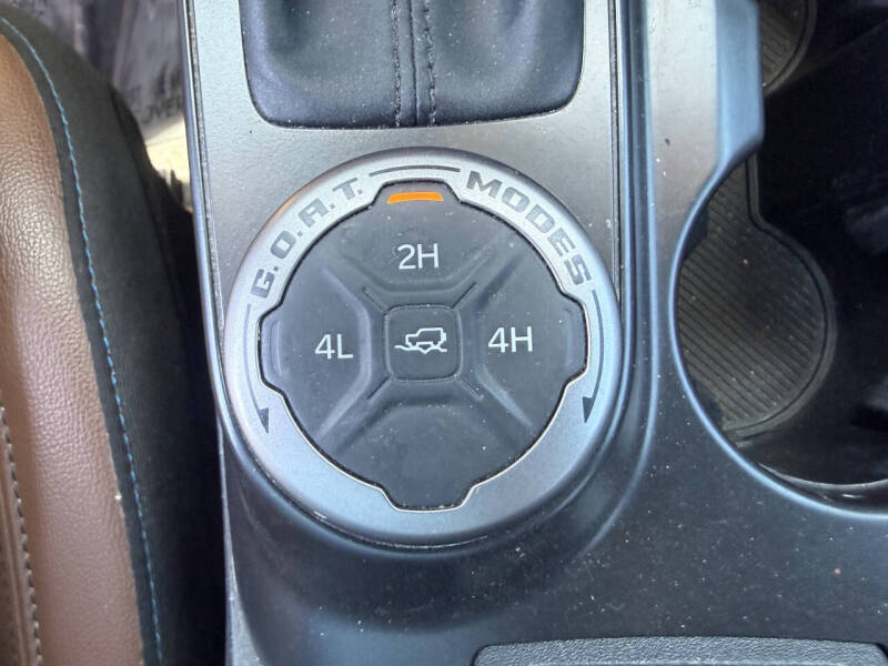 2024 Ford Bronco Outer Banks