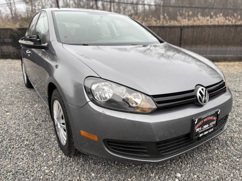 2012 Volkswagen Golf Base's photo