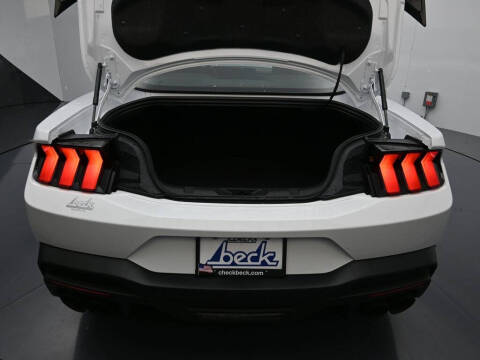 2025 Ford Mustang Dark Horse