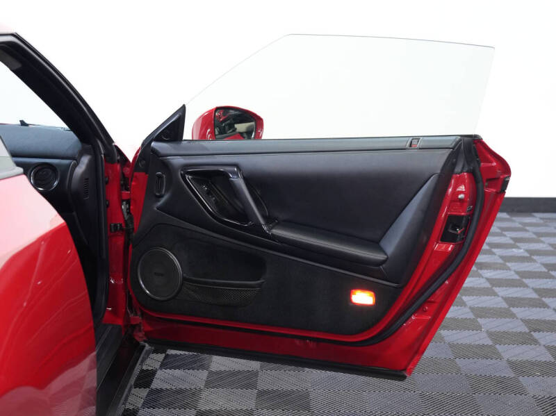 2013 Nissan GT-R Premium