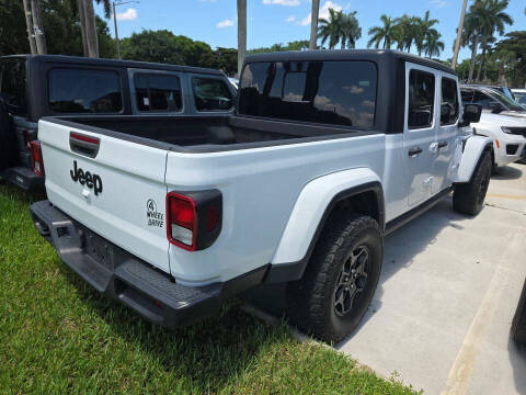 2022 Jeep Gladiator Willys
