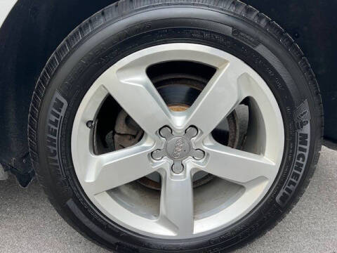 2012 Audi Q5 3.2 quattro Premium Plus