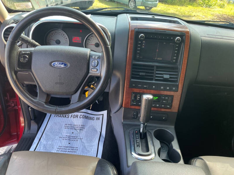 2009 Ford Explorer Eddie Bauer photo 14