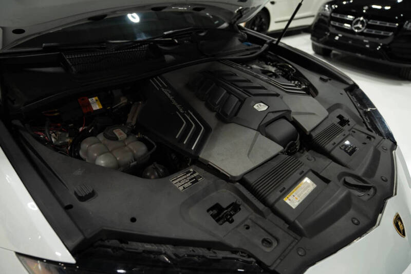 2022 Lamborghini Urus