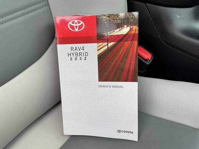 2022 Toyota RAV4 Hybrid XLE Premium