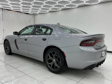 2017 Dodge Charger SXT