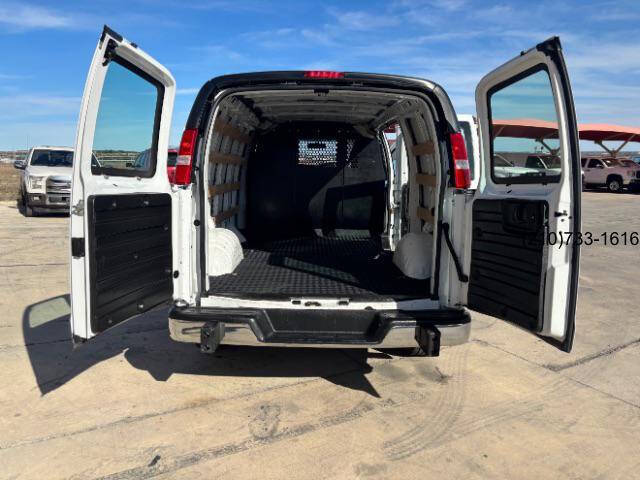 2024 GMC Savana 2500