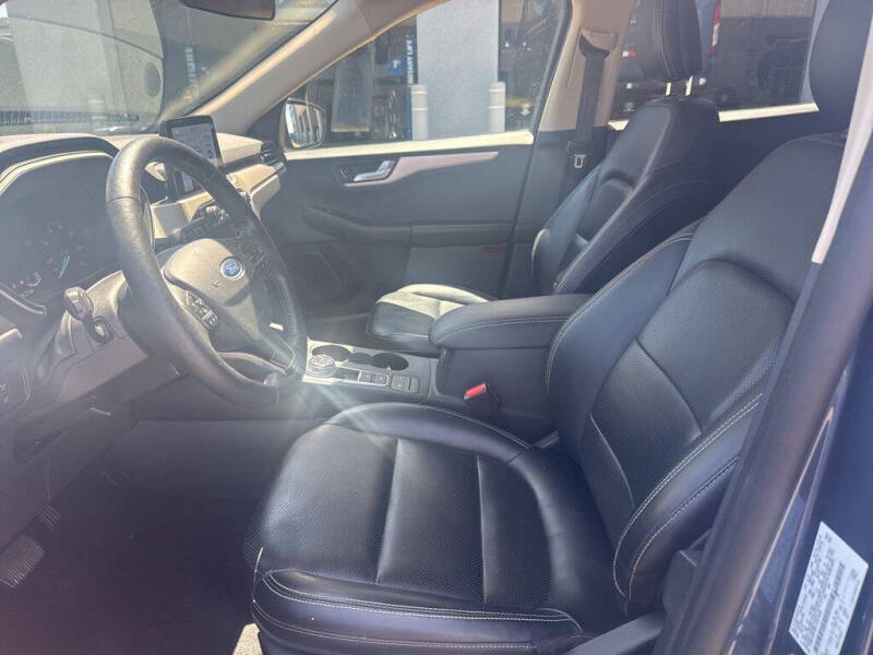 2020 Ford Escape SEL