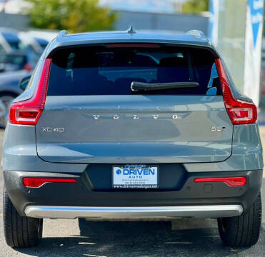 2023 Volvo XC40 B5 Core