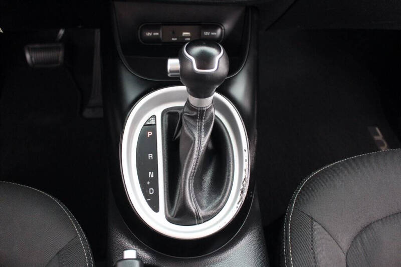 2017 Kia Soul +