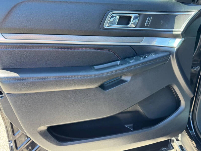 2019 Ford Explorer Sport