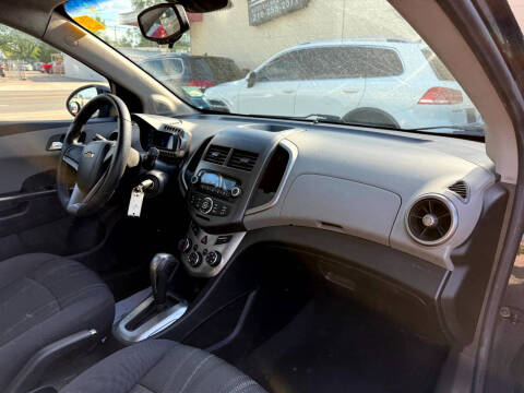 2012 Chevrolet Sonic LT