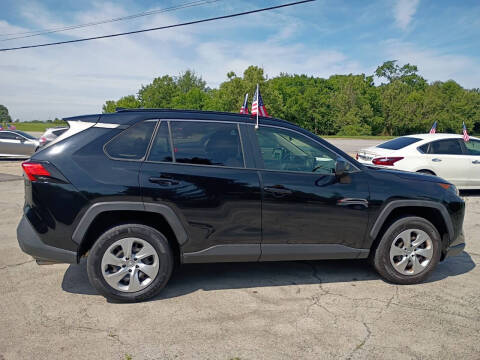 2021 Toyota RAV4 LE