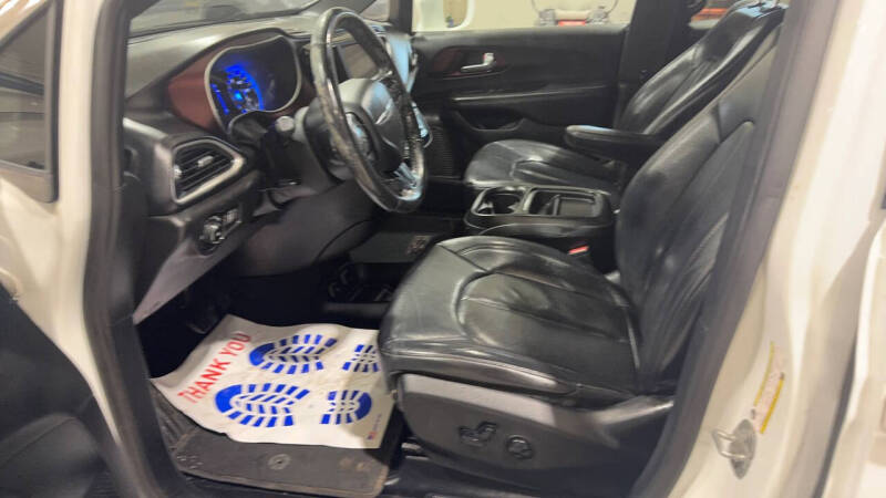 2020 Chrysler Pacifica Touring L 35th Anniversary