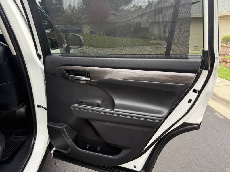 2020 Toyota Highlander Hybrid Limited