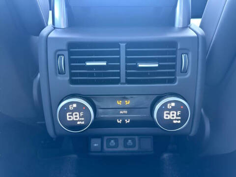 2025 Land Rover Discovery P300 Dynamic SE