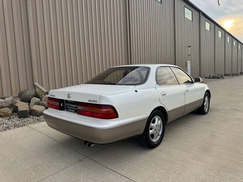 1995 Lexus ES null photo 12