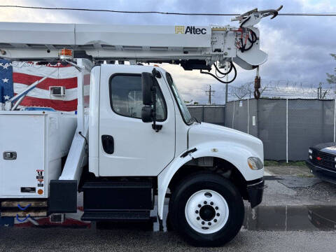 2019 Freightliner M2 106