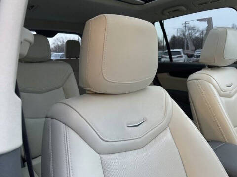 2025 Cadillac XT6 Premium Luxury