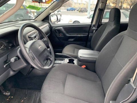 2004 Jeep Grand Cherokee Laredo